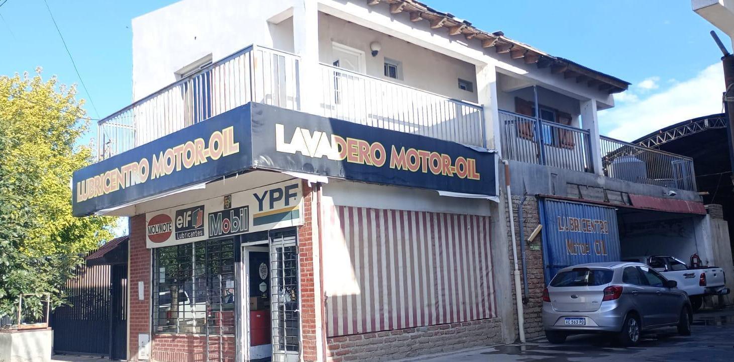Foto de Venta de galpón con local comercial y departamento a terminar, imagen 1