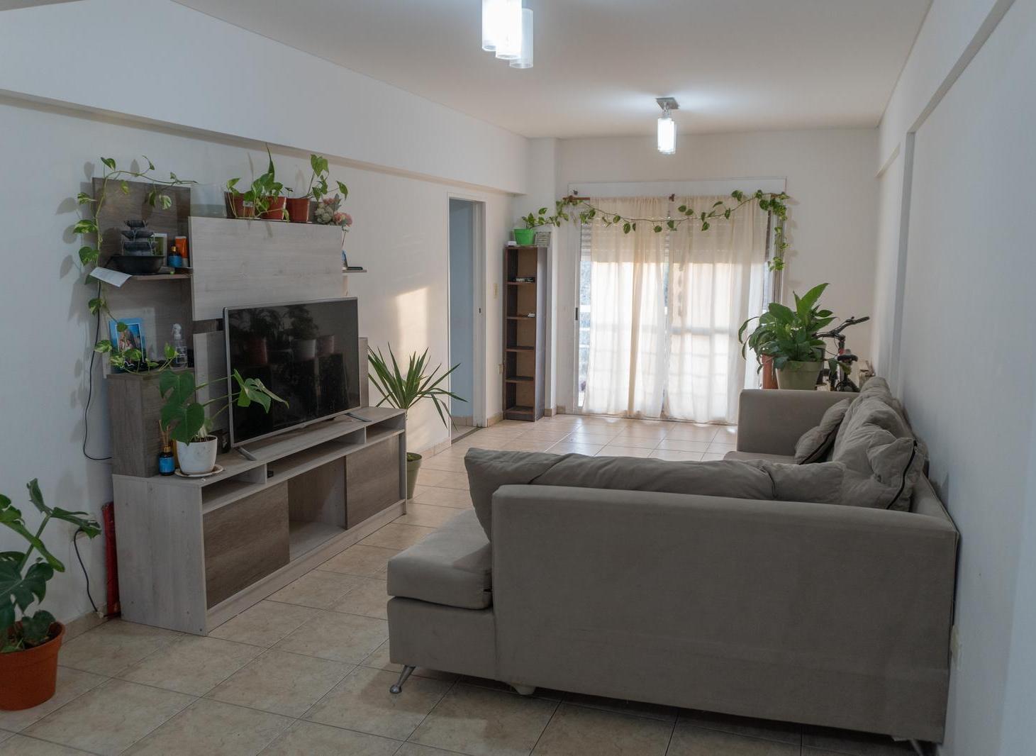 Foto de Departamento en venta de 3 dormitorios Plottier, imagen 2