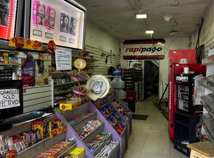 LOCAL COMERCIAL EN ALQUILER - MORENO CENTRO  4