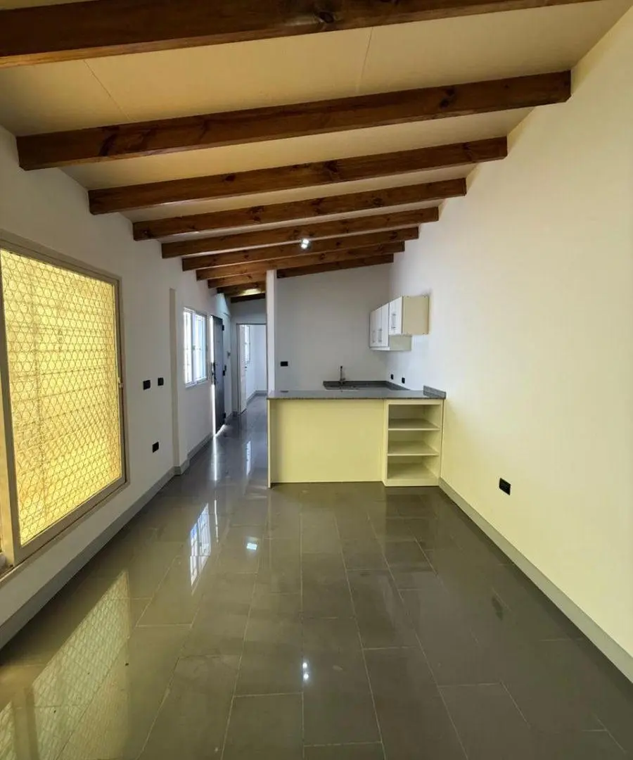 DEPARTAMENTO 2 AMBIENTES EN VENTA - MORENO CENTRO 3