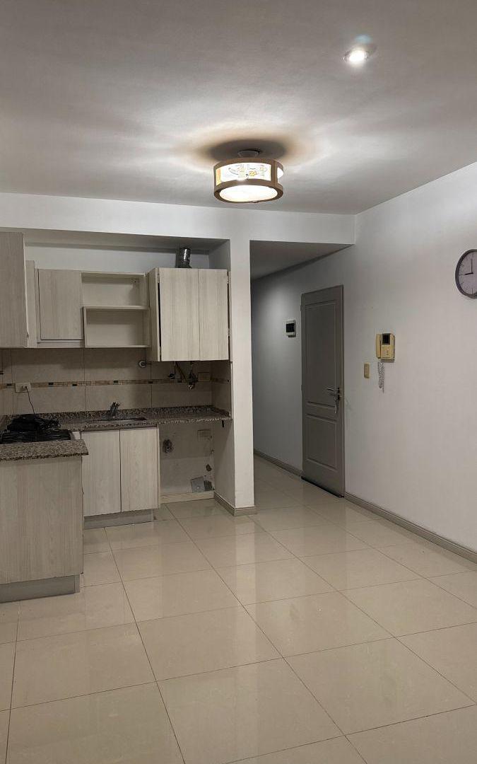 Foto de ALQUILER DEPARTAMENTO 3 AMBIENTES EN MORENO CENTRO, imagen 3