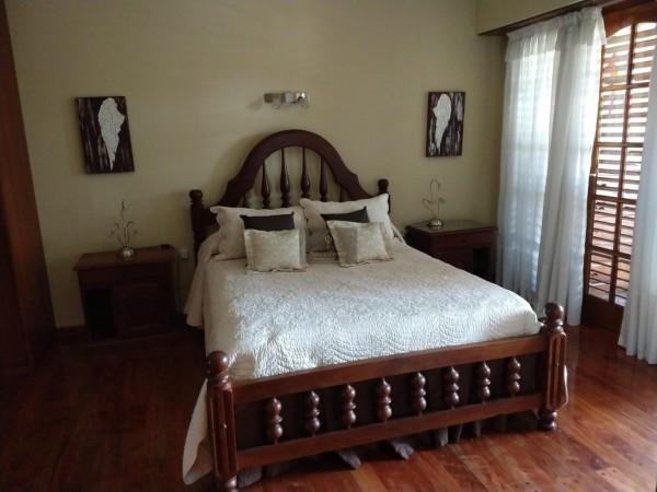 Foto de CHALET DE 6 AMBIENTES CON QUINCHO Y PISCINA EN COLINAS PERALTA RAMOS, imagen 3