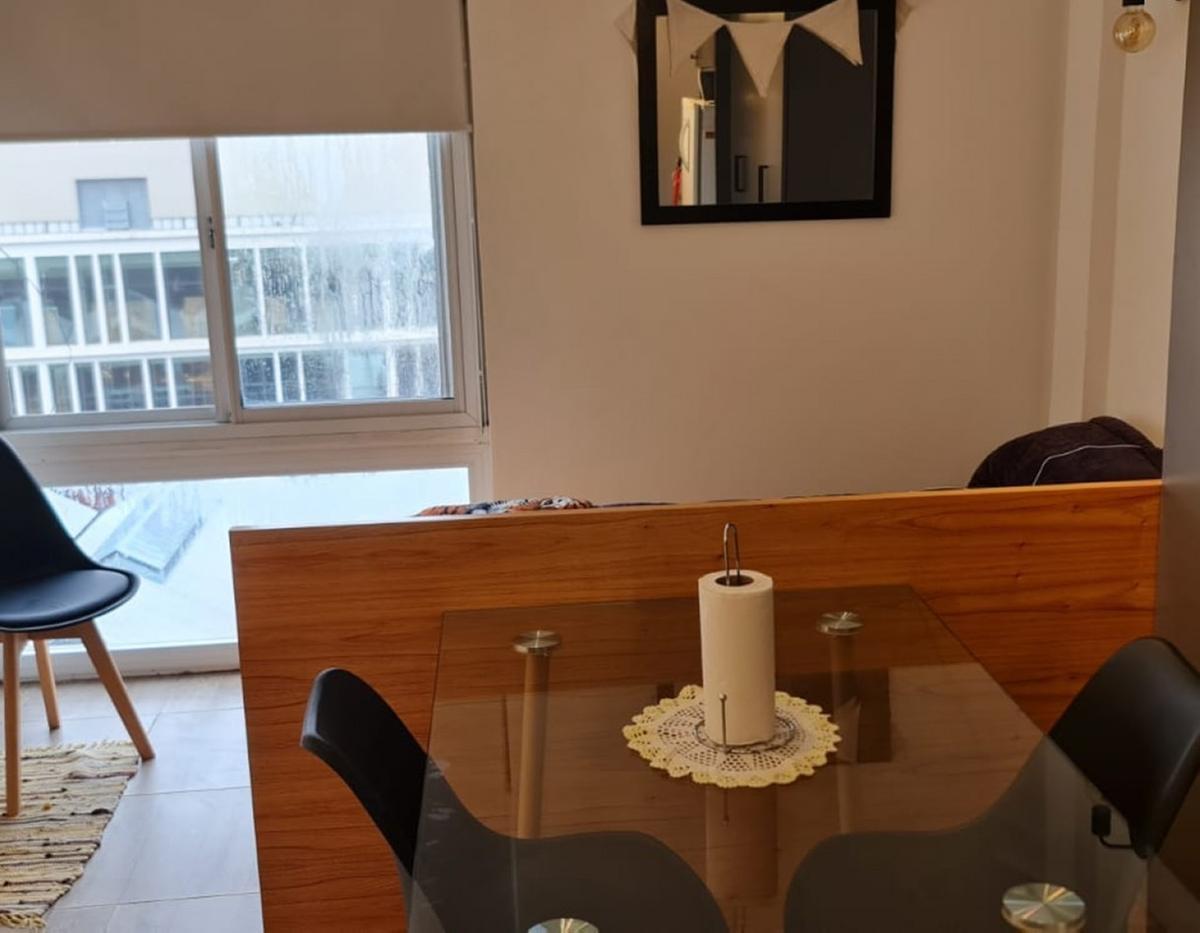 Departamento 1 Ambiente a La Calle, Reciclado y Luminoso Frente Al Shopping Aldrey 3