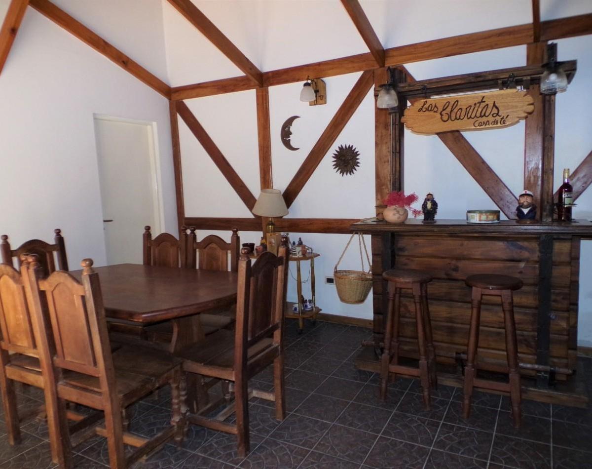 Chalet Sobre 2 Lotes, C/piscina en Sta. Clara del Mar Vende o Permuta
