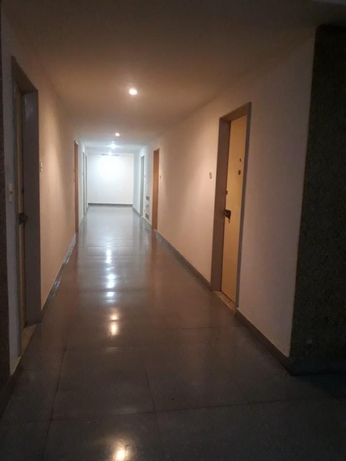 Foto de Departamento 2 Ambientes Interno en El Centro Sobre Peatonal San Martin, imagen 5