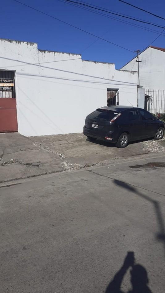 Galpon con Fosa Mas Departamento 2 Ambientes con Entrada Independiente 1