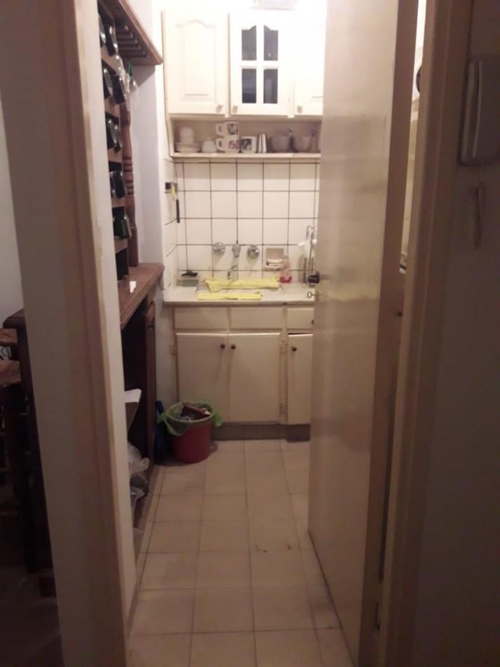 Foto de Departamento 1 Amb Interno en El Centro Sobre Peatonal San Martin, imagen 3