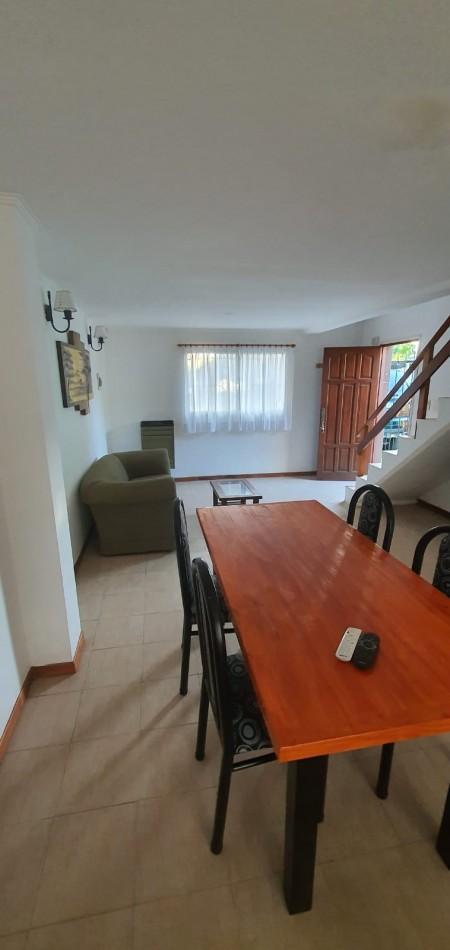 Duplex 3 Ambientes con Parque y Entrada Para Auto en Miramar. Apto Credito 2