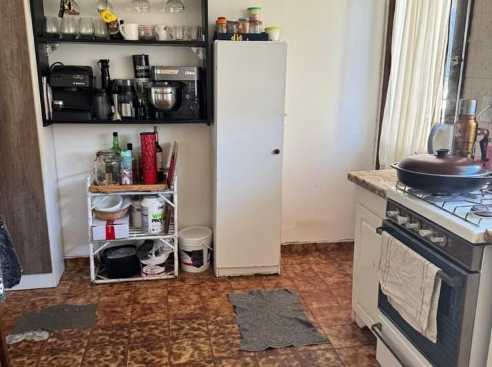 DOS CASAS DE 3 AMBIENTES MAS UN GALPON EN EL BARRIO LAS AVENIDAS. APTO CREDITO 5