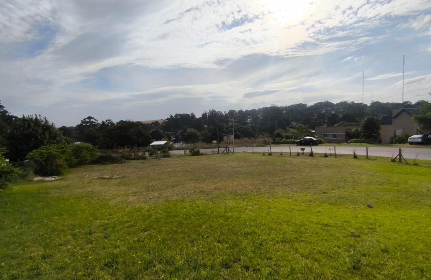 LOTE EN SIERRA DE LOS PADRES VENDE Y PERMUTA