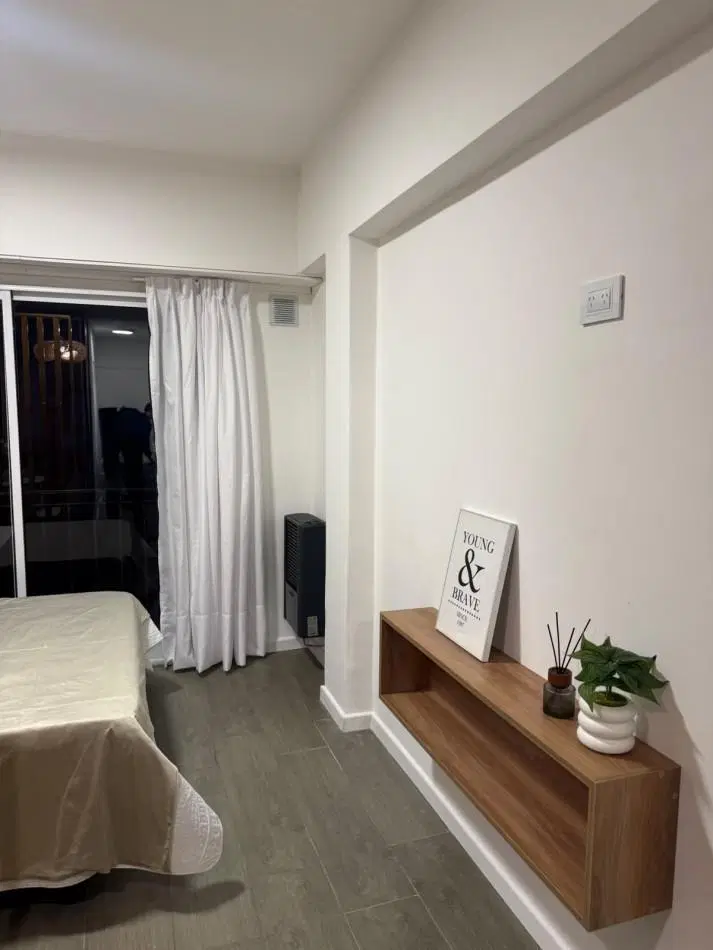 DEPARTAMENTO 1 AMBIENTE A LA CALLE CON BALCON FRANCES 4