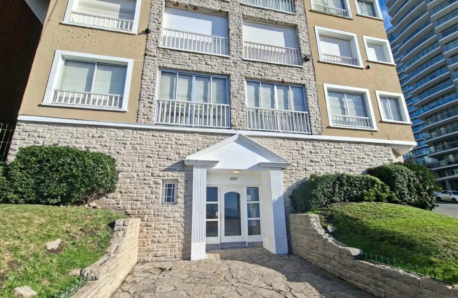 DEPARTAMENTO 3 AMBIENTES AL CONTRAFRENTE CON PATIO Y DEPENDENCIA DE SERVICIO EN PLAYA CHICA 8