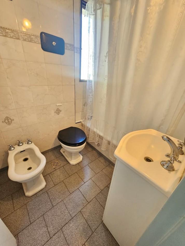Foto de DEPARTAMENTO 2 AMB EN ESTADO ORIGINAL AL LATERAL CON VISTA A LA CIUDAD EN ALDREY, imagen 2