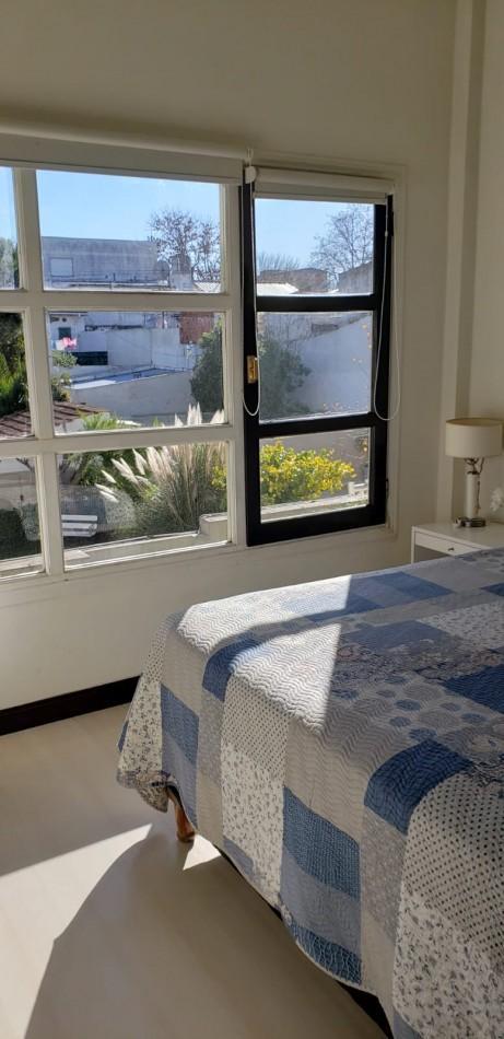 Foto de DEPARTAMENTO 4 AMBIENTES AL LATERAL ABUERTO EN LA PERLA, imagen 2