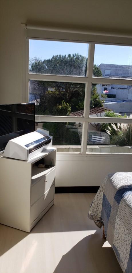 Foto de DEPARTAMENTO 4 AMBIENTES AL LATERAL ABUERTO EN LA PERLA, imagen 5