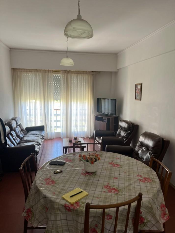 Foto de DEPARTAMENTO 3 AMBIENTES CON DEPENDENCIA AL CONTRAFRENTE, A METROS DEL, imagen 2