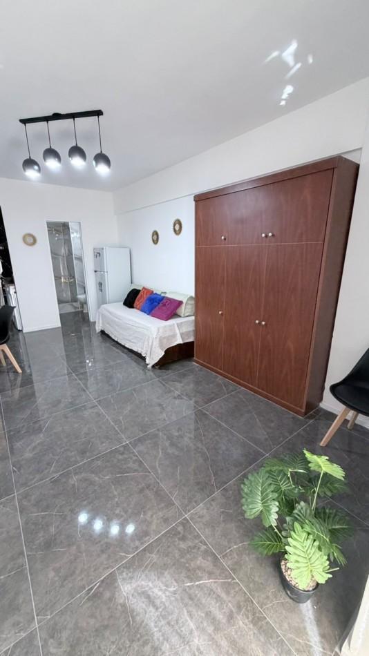 Foto de DEPARTAMENTO 1 AMB A LA CALLE CON BALCON SALIENTE Y VISTA LATERAL AL, imagen 3