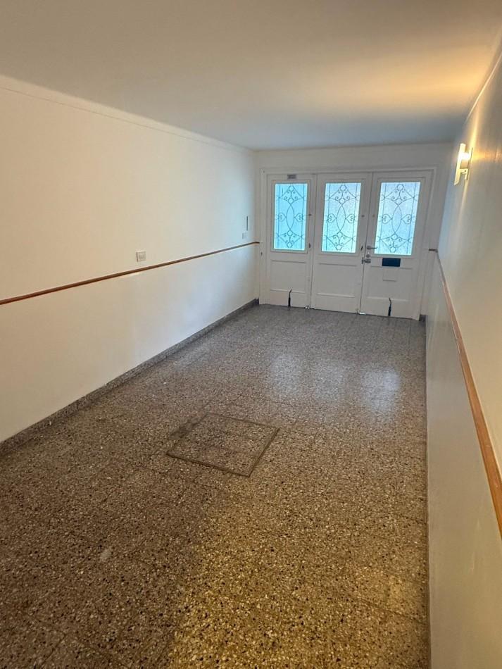 Foto de CHALET 5 AMBIENTES CON JARDIN Y GARAJE VENDE Y PERMUTA EN STELLA MARIS, imagen 5