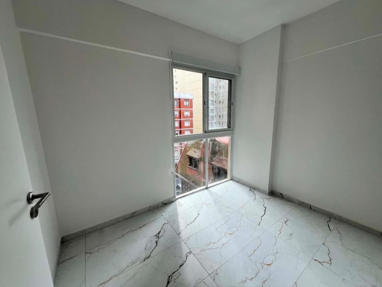 Foto de MONOAMBIENTE DE 18M2 AL LATERAL CON VISTA PARCIAL AL MAR, A POCOS, imagen 4