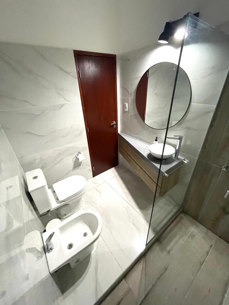 Alto Albredi Casa en Venta con Departamento Independiente 5