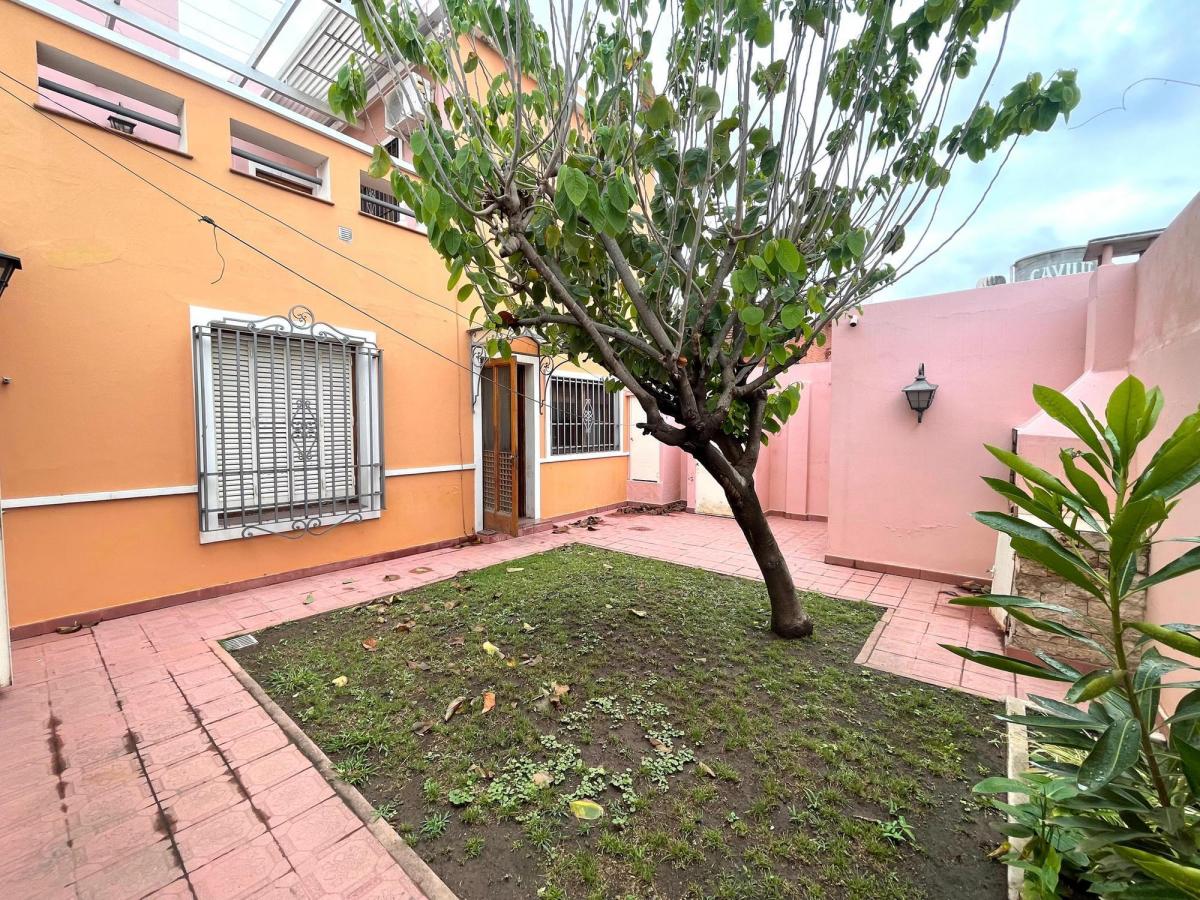 Rogelio Martinez Casa en Venta 2 Plantas 5
