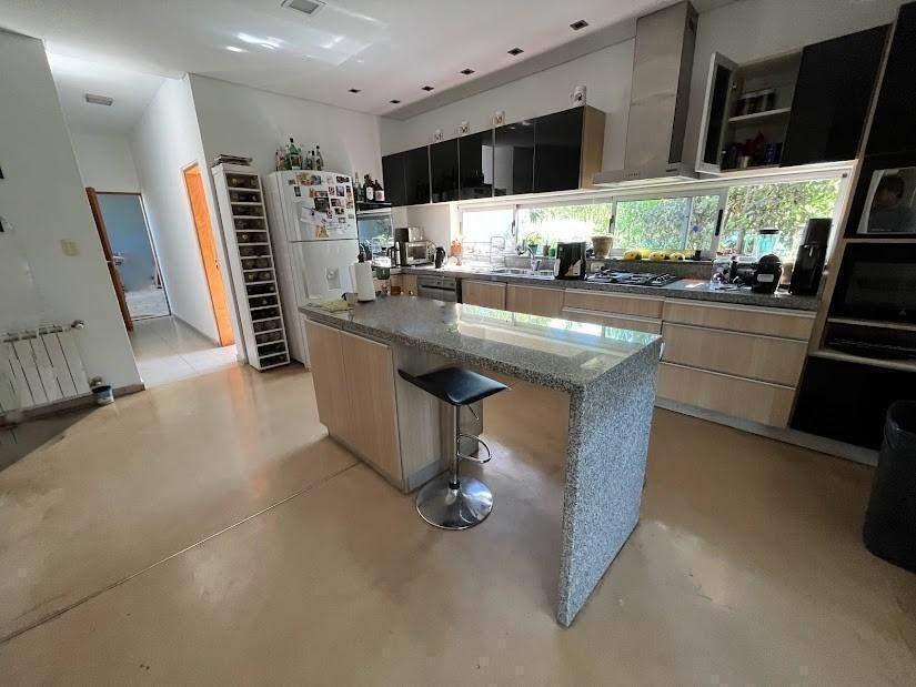 Casa de Categoria en Venta Barrio Cerrado Piedras Blancas 3