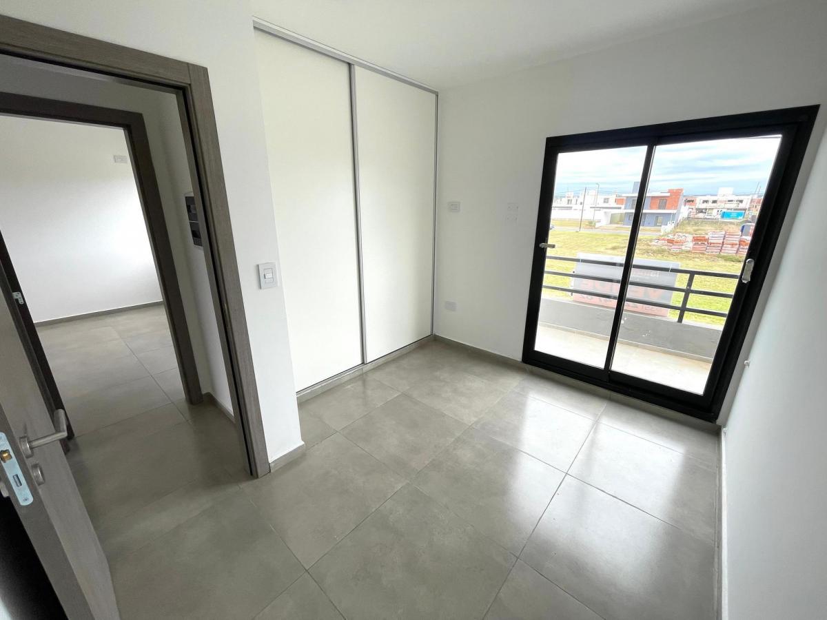 Rincones de Manantiales Duplex en Venta 3 Dorm. 5