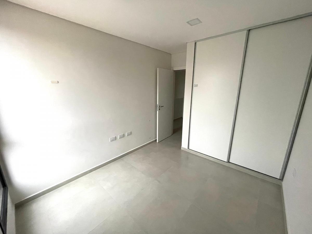 Prados de Manantiales Casa en Venta 3 Dorm. 5