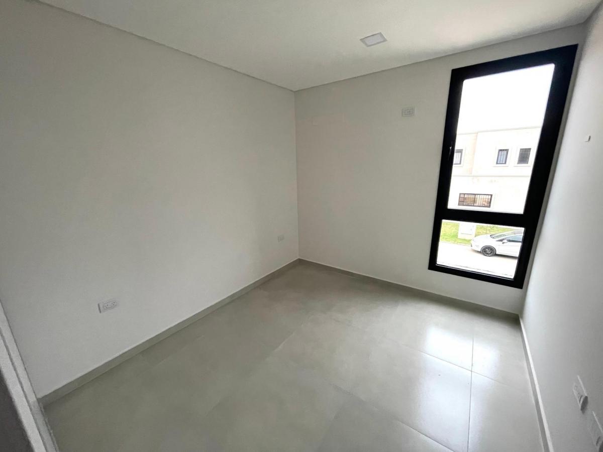 Prados de Manantiales Casa en Venta 3 Dorm. 4