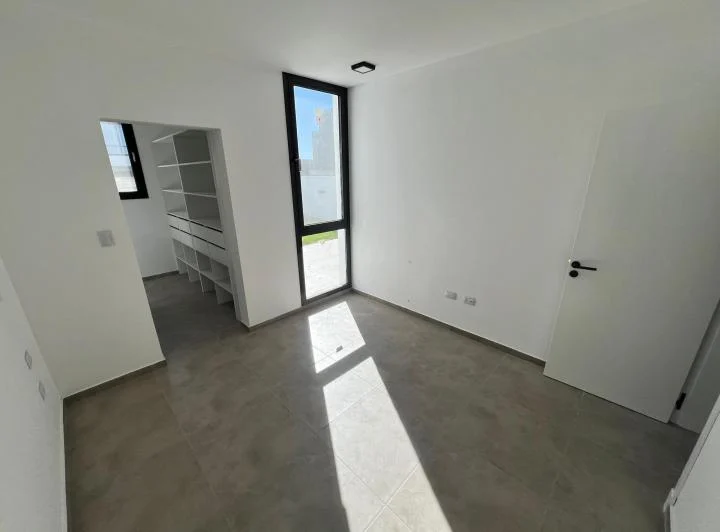 DUPLEX EN ALQUILER 2 DOR. SOLARES DE MANANTIALES 1