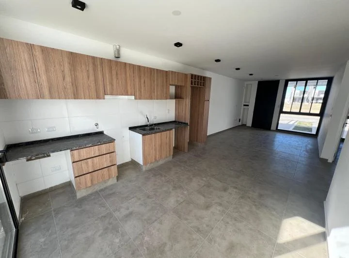 DUPLEX EN ALQUILER 2 DOR. SOLARES DE MANANTIALES 3