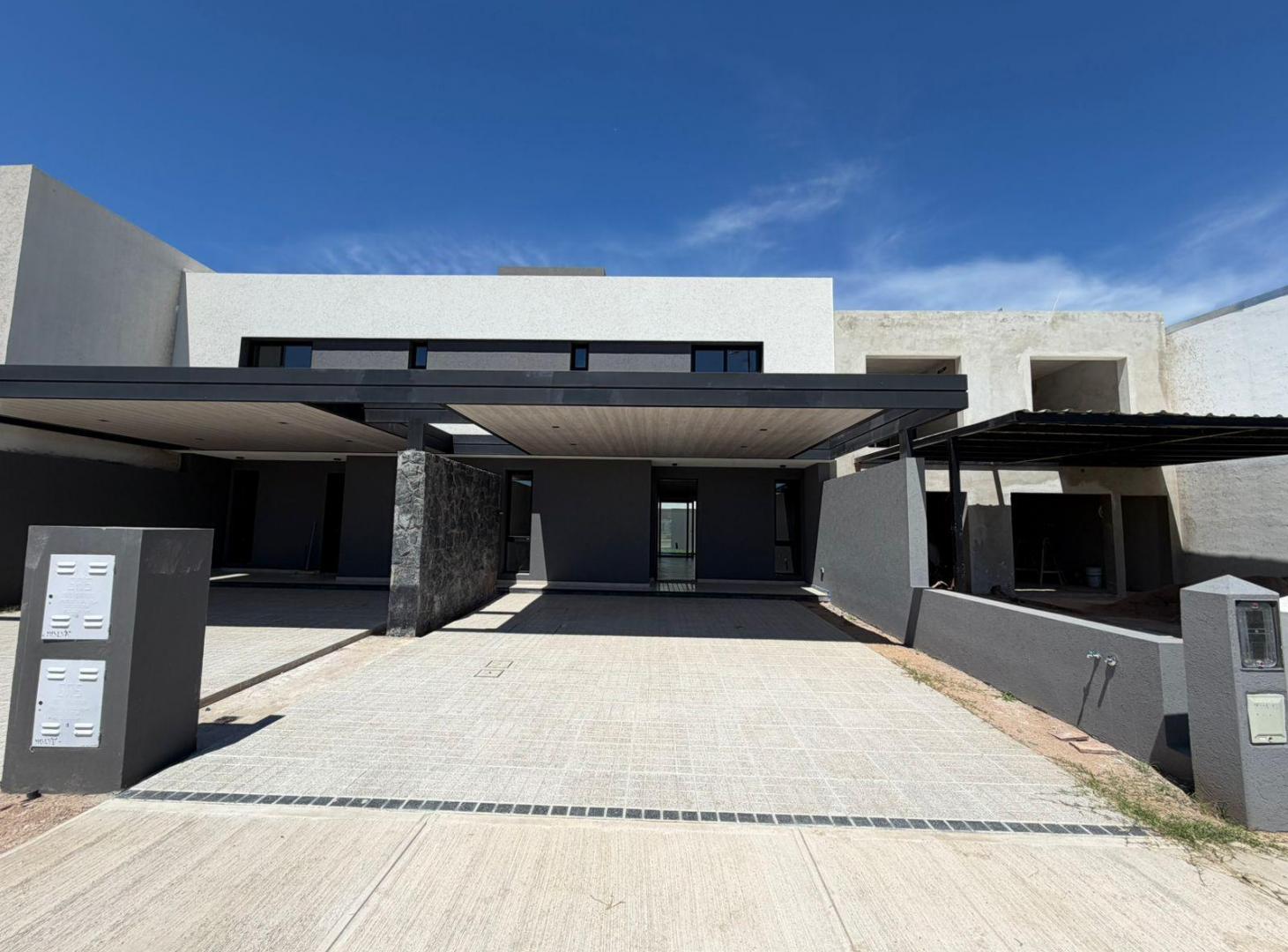 DUPLEX PREMIUN EN TERRAZAS DE MANANTILAES