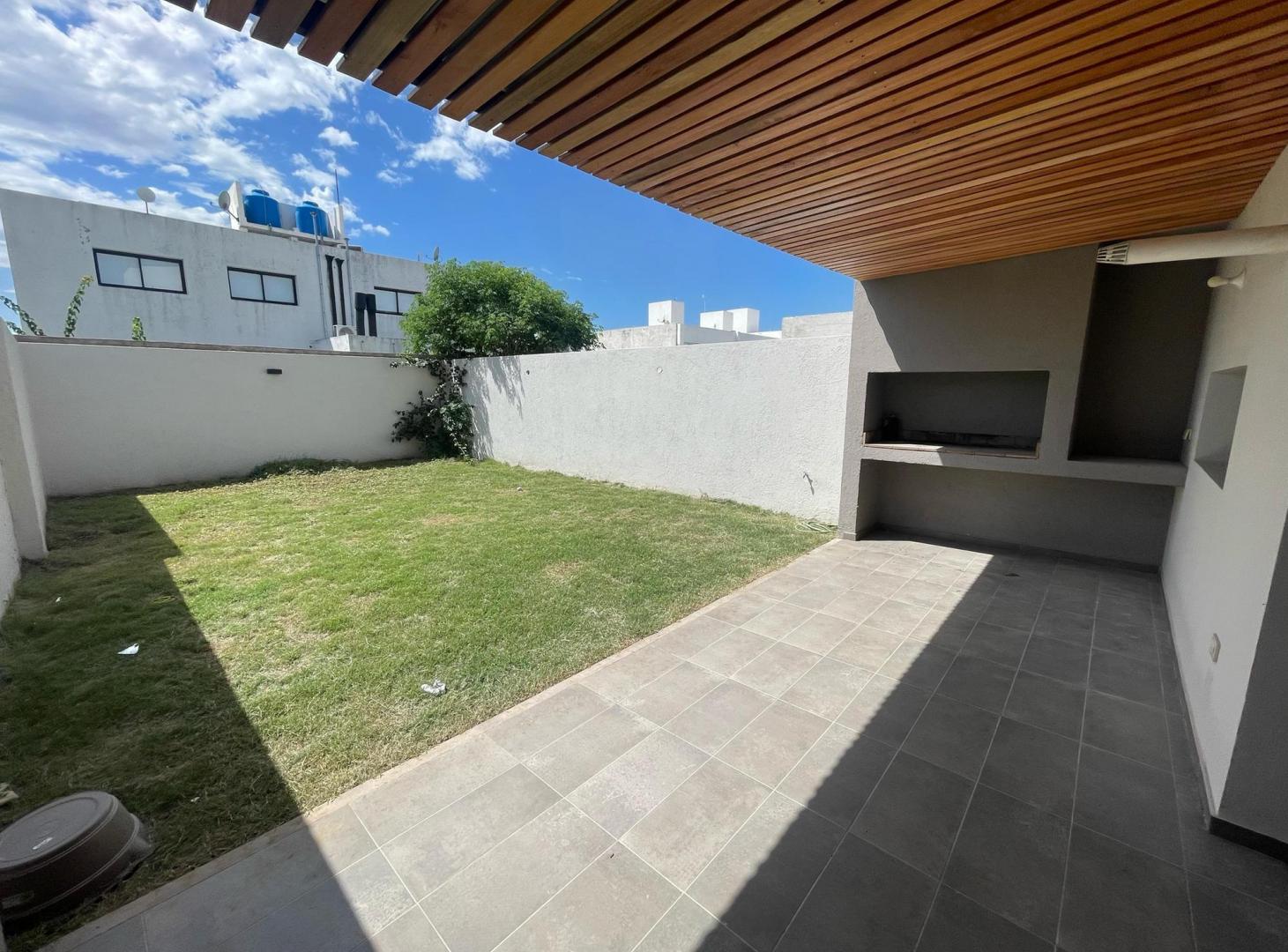 CASA A ESTRENAR DOCTA AVENIDA 3