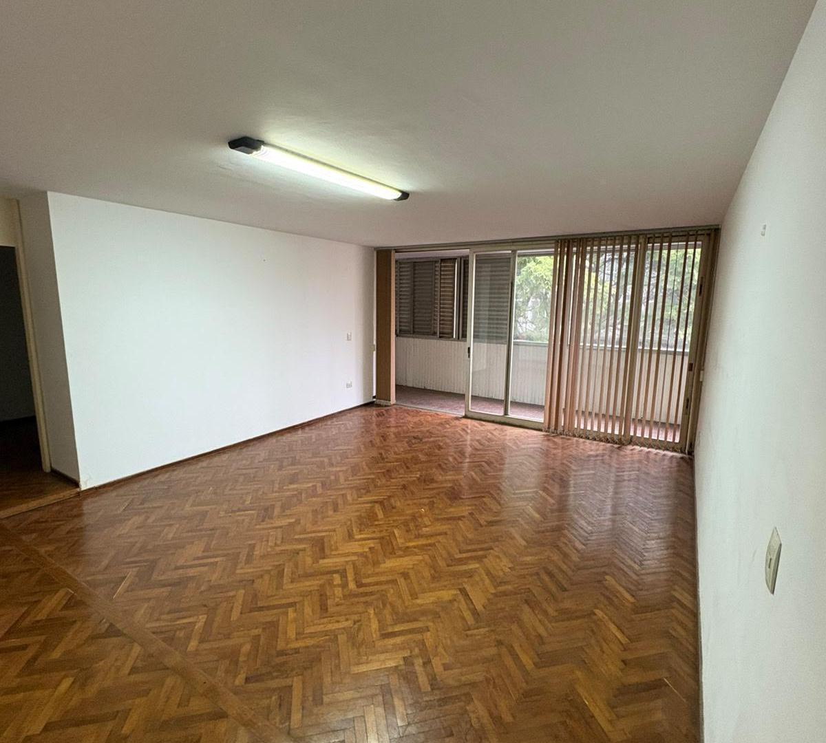 Foto de AMPLIO DEPARTAMENTO EN ZONA CENTRICA TRANQUILA, imagen 3