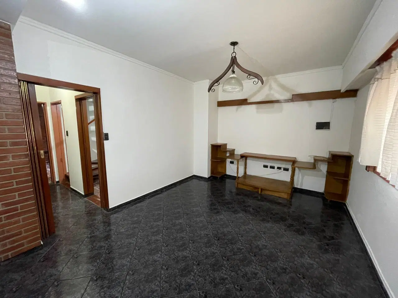 CASA EN ALQUILER EN BARRIO ZUMARAN 3 DORMITORIOS 2