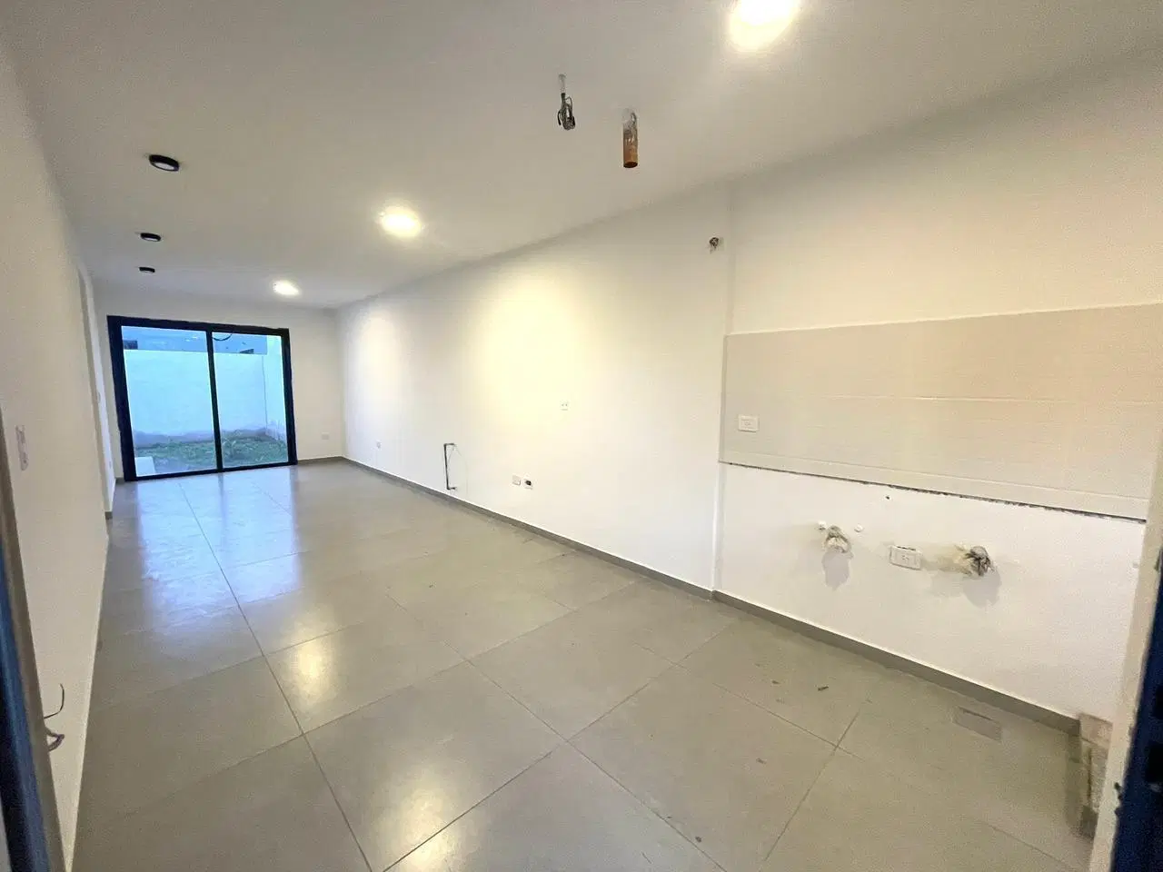 RINCONES DE MANANTIALES CASA DUPLEX EN VENTA A ESTRENAR 2 DORMITORIOS 3