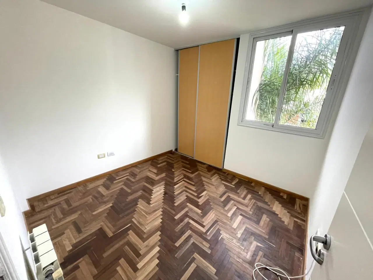 DEPARTAMENTO EN ALQUILER COMPLEJO CERRADO 3 DORMITORIOS CON COCHERA 1