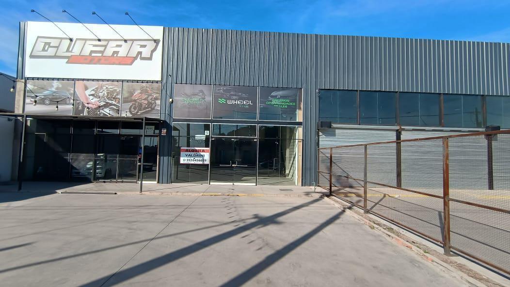 Foto de EXCELENTE LOCAL COMERCIAL EN ALQUILER, imagen 3