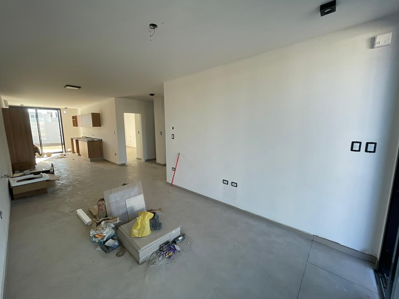 Foto de COLINAS DE MANANTIALES CASA EN VENTA 2 DORMITORIOS A ESTRENAR, imagen 2
