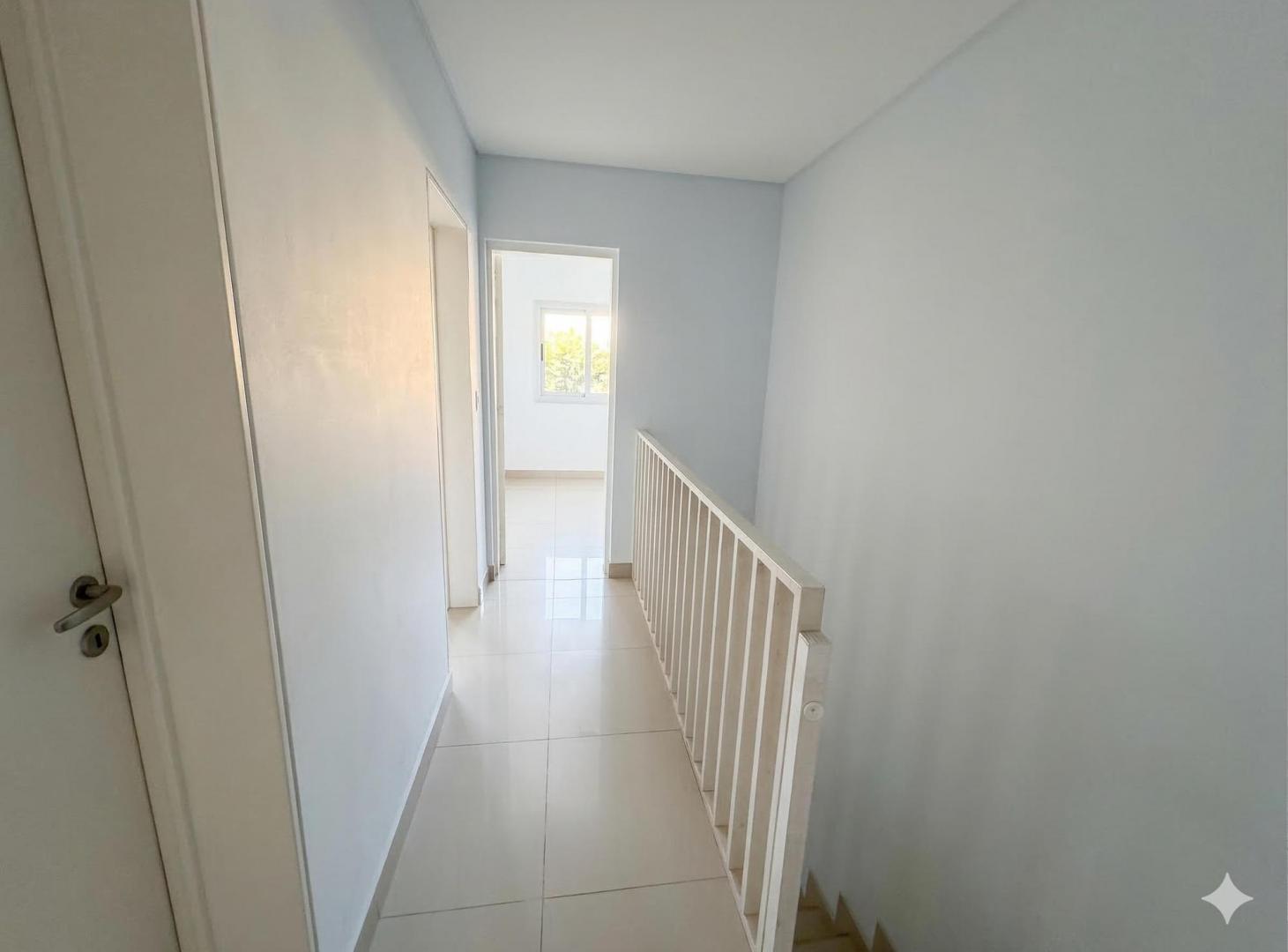 Foto de ALQUILER DUPLEX HOUSING DE MANANTIALES 3 DORMITORIOS !!, imagen 1