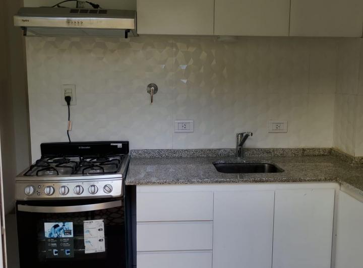 3 AMBIENTES COLEGIALES RECICLADO A NUEVO PATIO Y BALCON 2