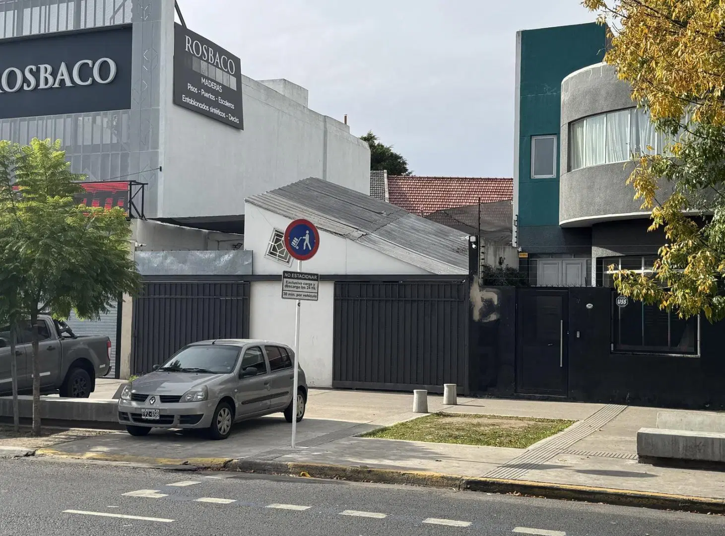 Lote sobre Avenida para Local Comercial 4