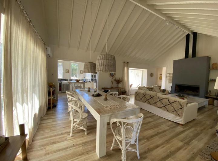 CASA EN VENTA/ALQUILER - COSTA ESMERALDA - 11 PERSONAS - ISLA DE GOLF - LOTE 375