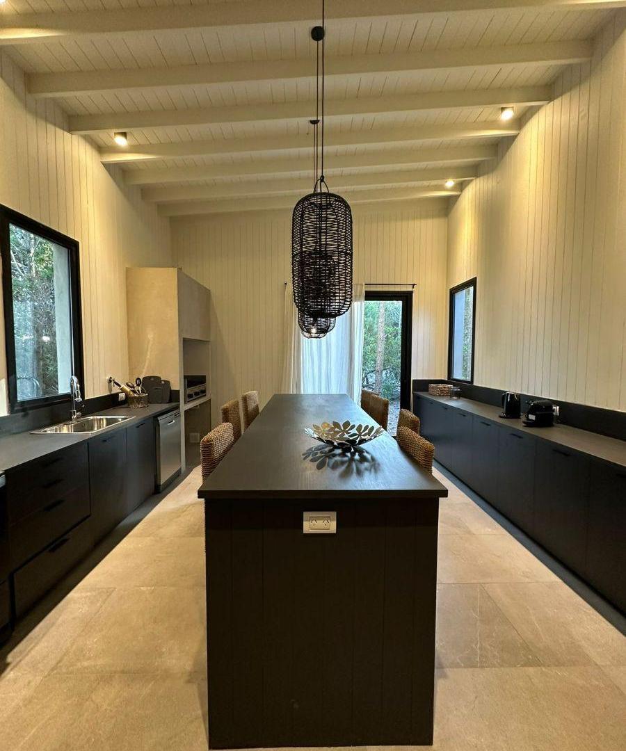 Foto de CASA EN VENTA-ALQUILER COSTA ESMERALDA - MARITIMO 4 - LOTE 48, imagen 1