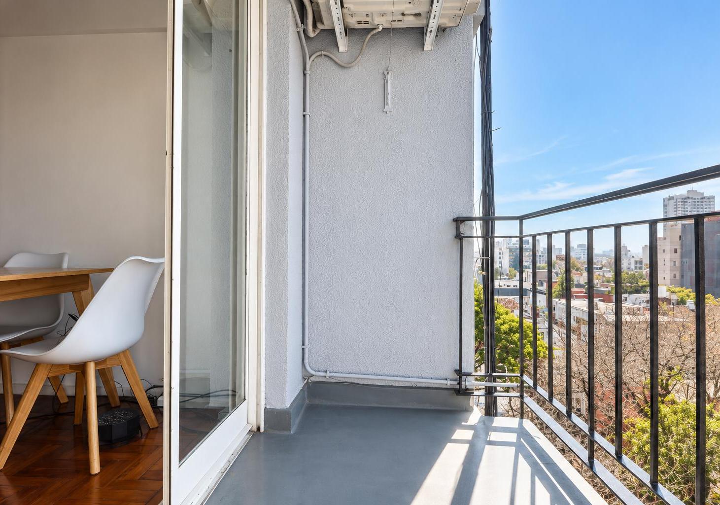 Foto de VENTA - 2 Ambientes Muy Luminoso con Balcón y Lavadero en Colegiales, imagen 5