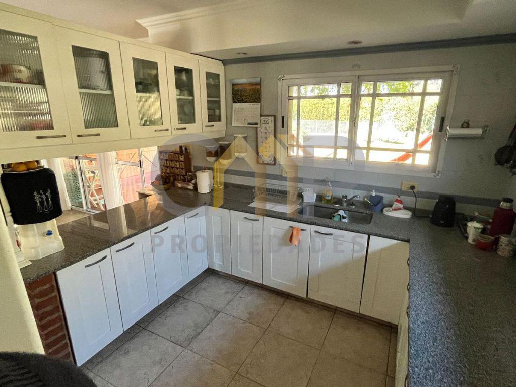 Casa en Venta - Bº La Arboleda - Garín - Escobar - 3 dormitorios - Pileta-Apto credito