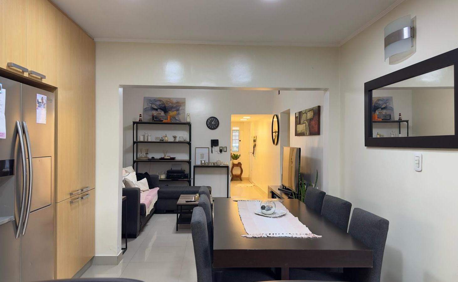 Foto de Casa en venta 3 dormitorios Quincho Parrilla Pileta Garage cubierto, imagen 2