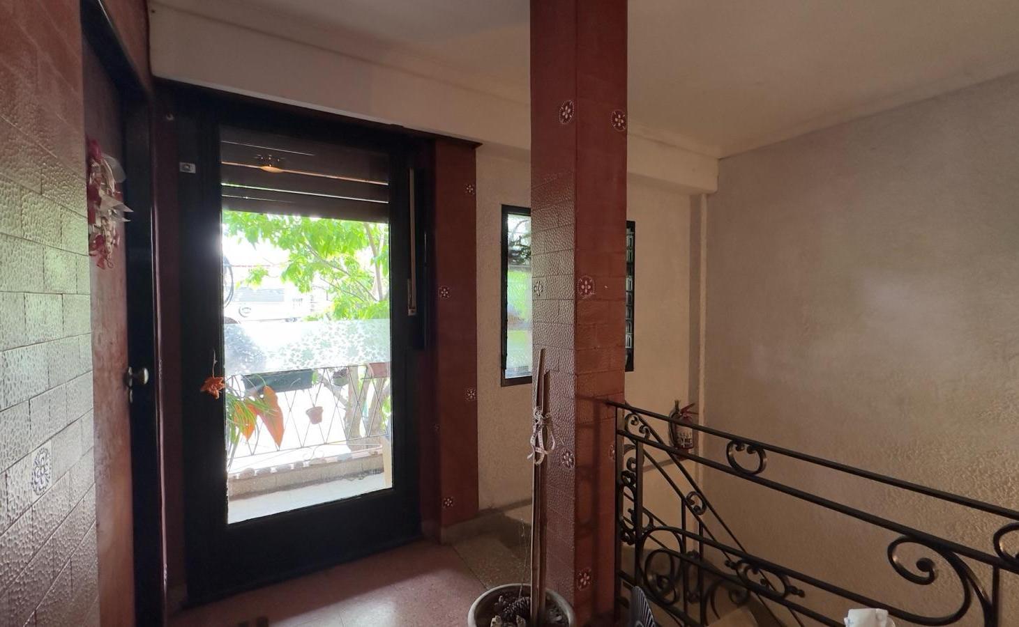 Foto de Departamento en venta-Martínez-Apto crédito-3Amb-Cochera propia-Balcon, imagen 3