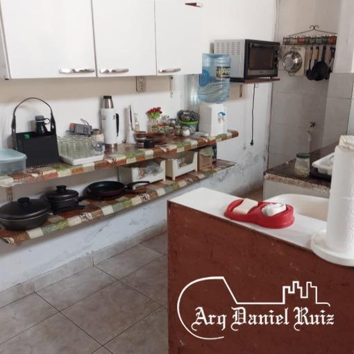 Casa + 3 Dptos. en Venta en Zona Parque 9 de Julio 3
