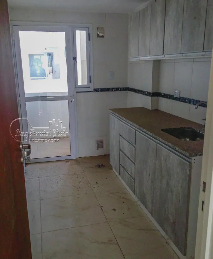 Departamento 1 dormitorio con balcón en Catamarca 200 5